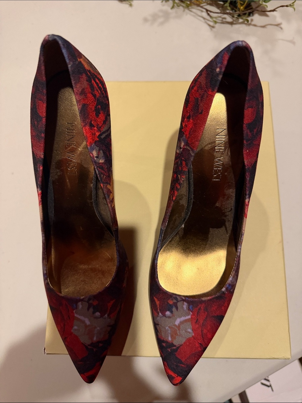 Nine West Red and Black Floral Pointed Toe Pumps